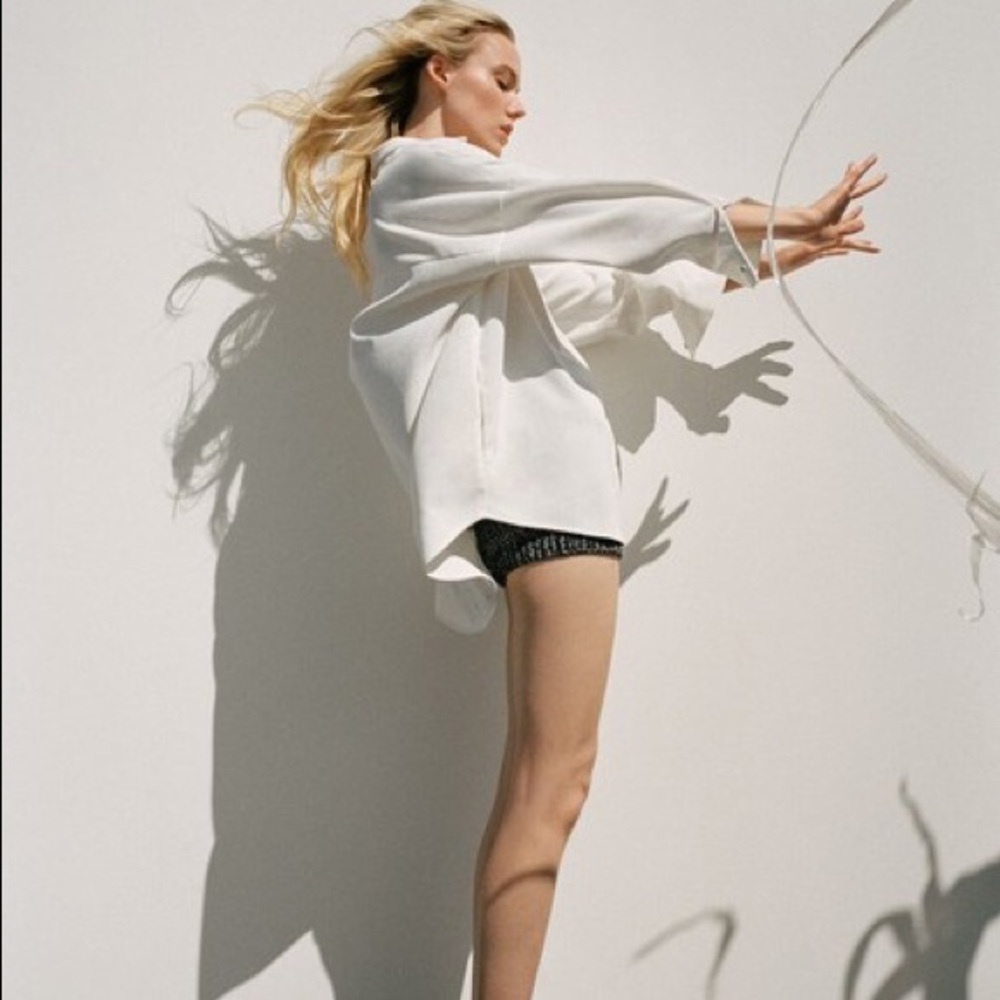 NWT. Zara Ivory Oversized Corduroy Shirt. Size S.